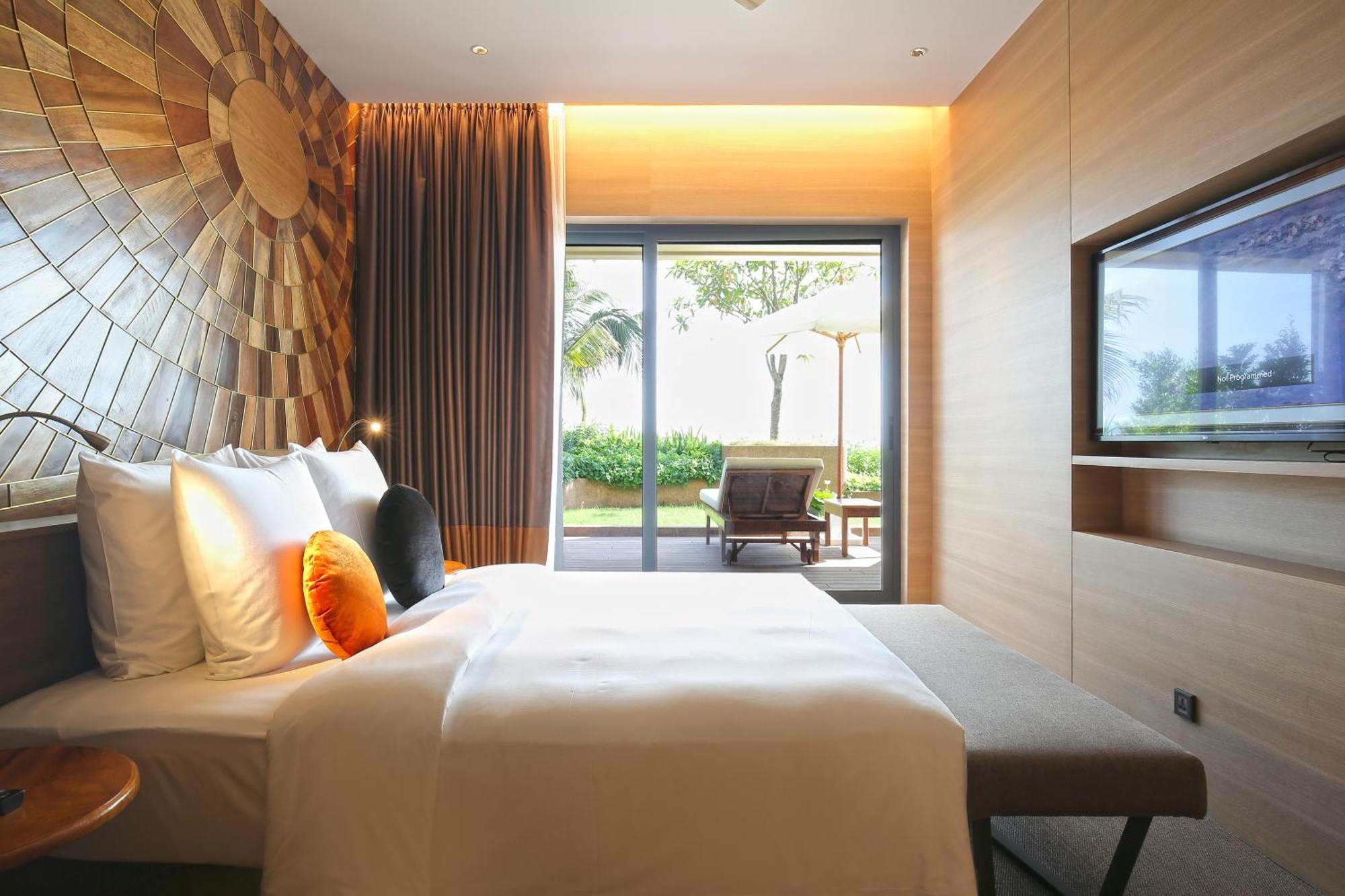Sun & Moon, Riverside Hotel Phnom Penh Eksteriør bilde